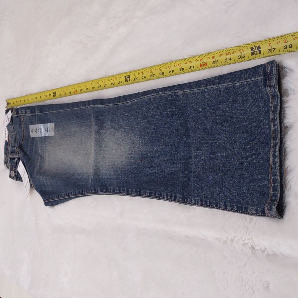 NEW Old Navy Boot Cut Jeans - Picture 3 of 16